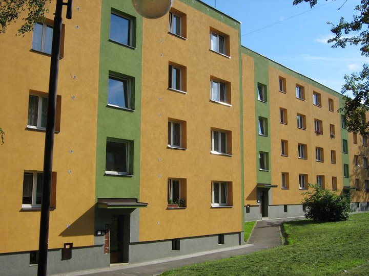 702_02.jpg
