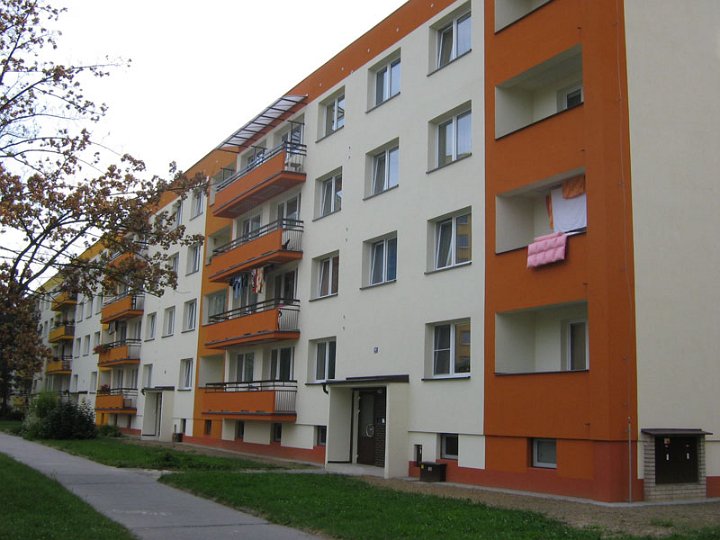 834-41_02.jpg