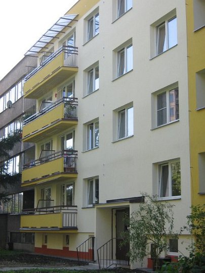 837_02.jpg
